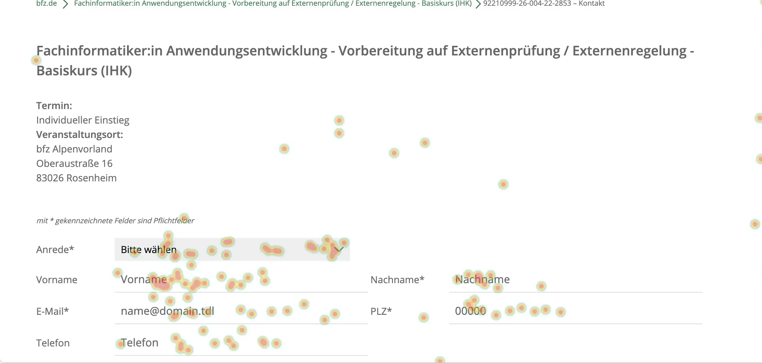 Klick-Heatmap einer Kurs-Kontakt-Seite mit Kurstitel, Termin, Veranstaltungsort und dem Formular